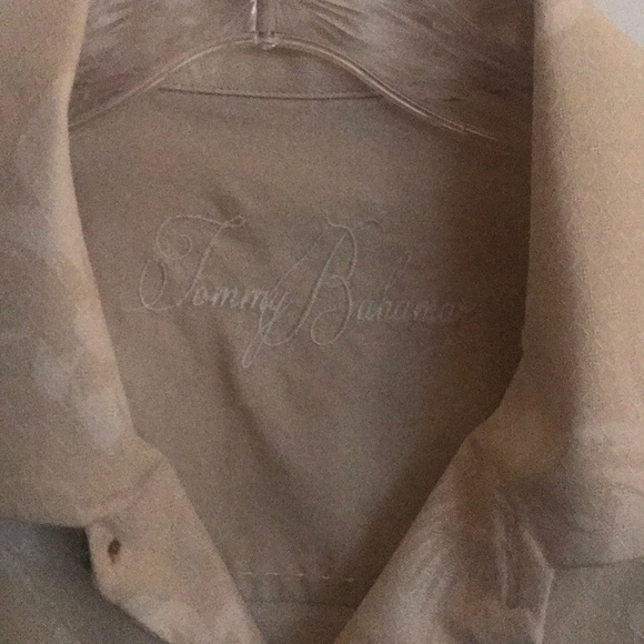 Tommy Bahama button down shirt - Picture 2 of 4